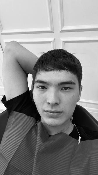 Официант / официантка