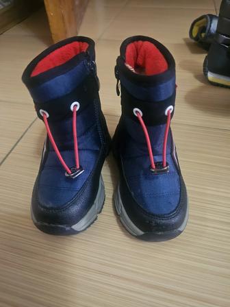 Продам зимние сапожки на мальчика