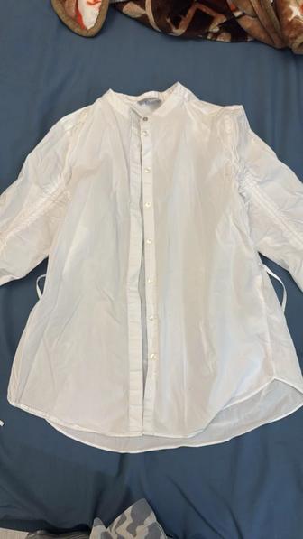 Продам блузку женскую , классика . HM