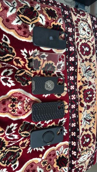 Продам чехлы на Айфон 15