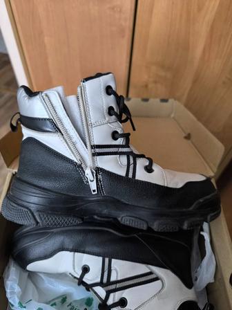 Ботинки для девочки