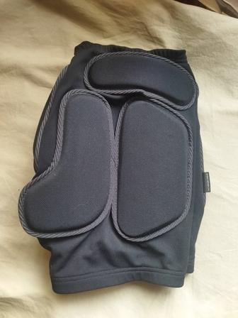 Шорты для сноуборда