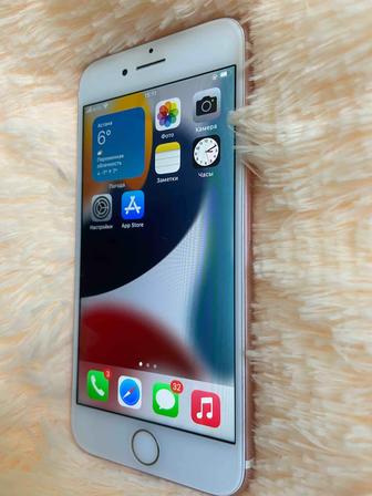 iPhone 7 оригинал новый золотисто розовый