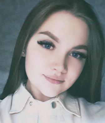 Официант / официантка