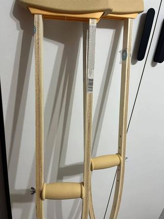 Балдақ / костыль