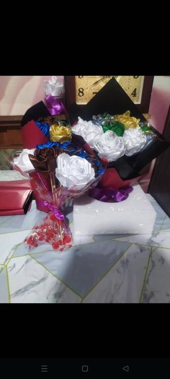 Букетов розы из ленты,ручная работа