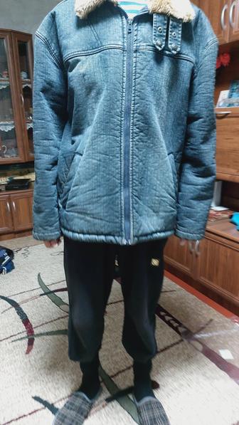 Куртка джинсовая