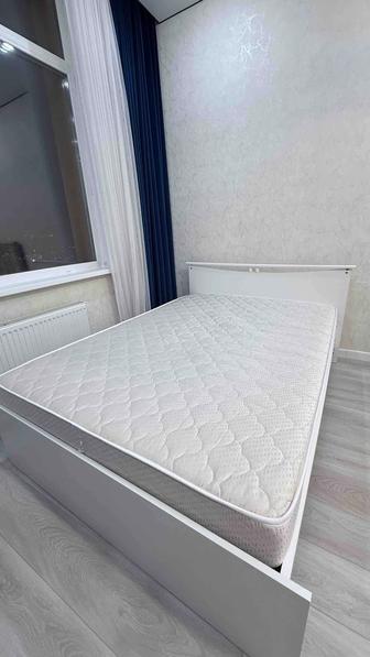 Продам кровать с матрасом фирмы Askona