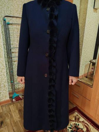 Продам пальто кашемировое