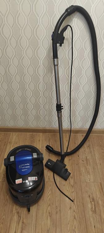 Продам пылесос LG 1500W