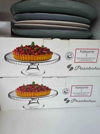 Продам тортницы 2шт за 6000