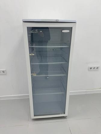 Продам б/у витринный холодильник Бирюса, производство Россия