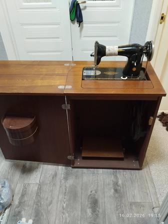 Швейная машина