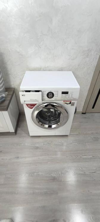 Продам стиральную машину LG 6Kg