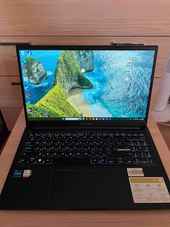 Продам ASUS VivoBook 15 X1504VA i7-1355U 16GB SSD 1TB