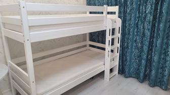 Продаю двухъярусную кровать