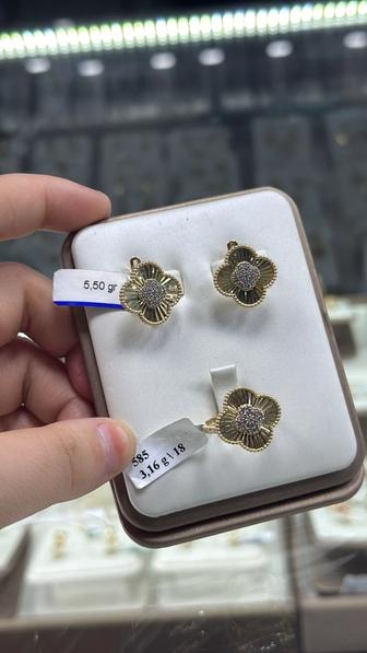 Золотой комплект Продам