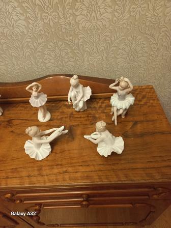 Продам набор статуэток
