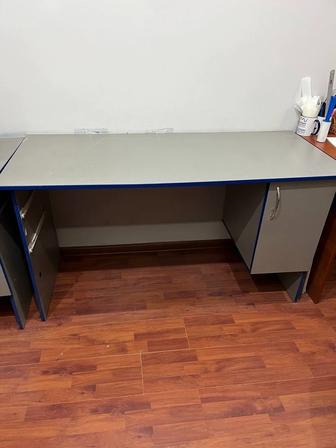 Продам б/у столы