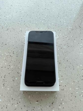 Продам новый Iphone 12, 64 GB
