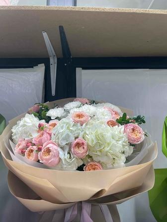 Цветы розы метровые все виды в наличии