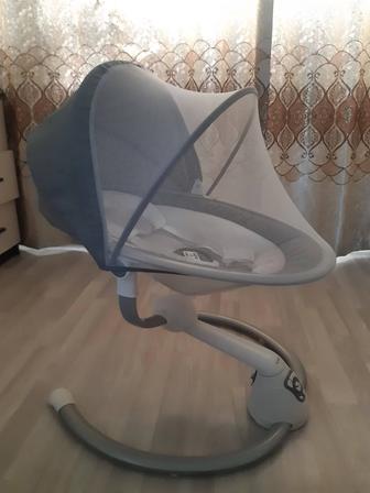 Продам детский манеж на пульту