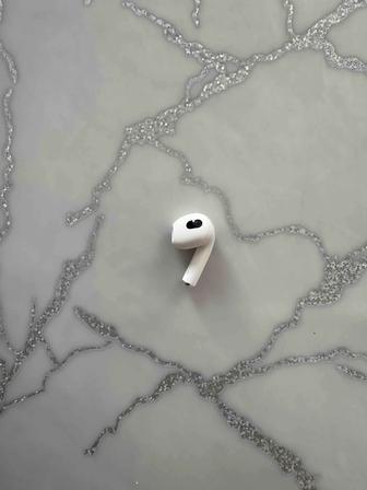 Правое ухо AirPods 3