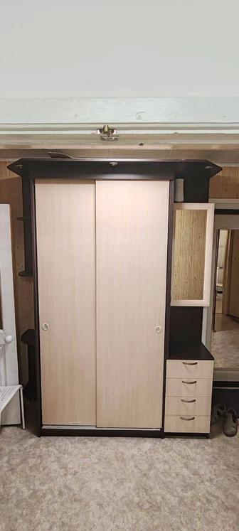 Продам прихожую