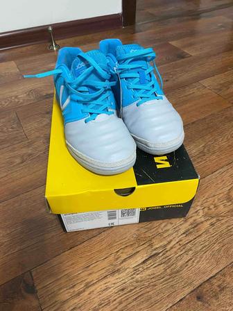 Футзалки оригинал