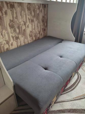 Продается двуярусная кровать