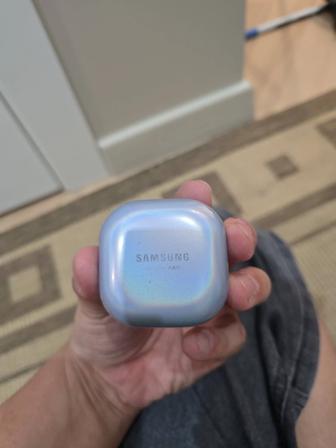 Samsung Galaxy buds pro purple