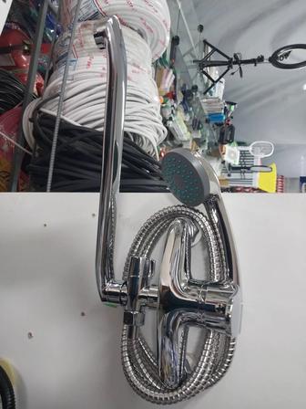 Смеситель для ванны