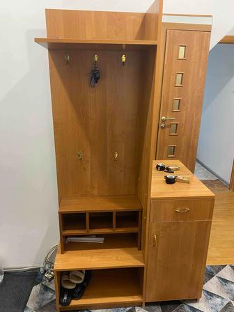 Продам прихожую