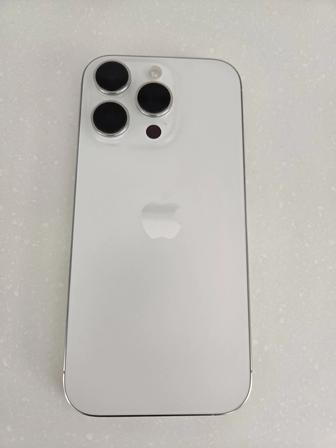 Продам Б/У IPhone 16 Pro
