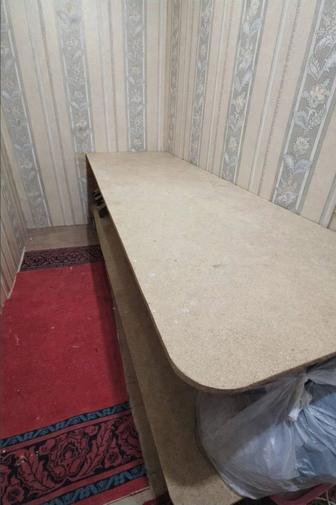 Стол обеденный. Длинный.