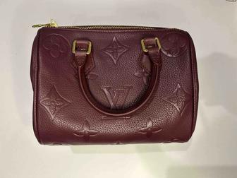 Louis Vuitton сумочка со скидкой