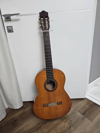 Продается гитара Yamaha