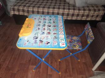 Продам стол и стульчик