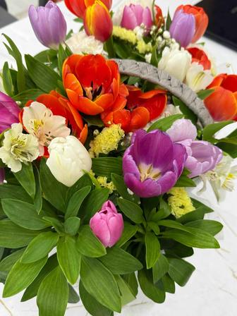 Цветочки в корзинке