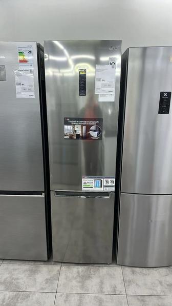 Холодильник LG GC-B509SMSM