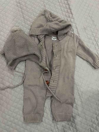 Костюмчик вязанный