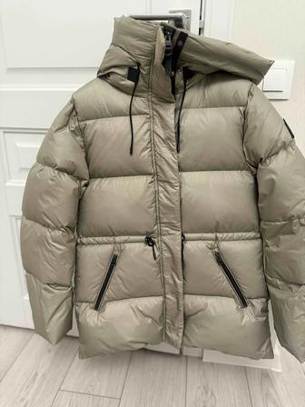 Продам пуховик