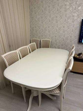 Продам срочно Стол и стулья 12 шт ,мебель