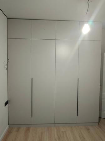 Сборщик мебели