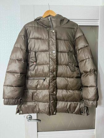 Зимний пуховик женский