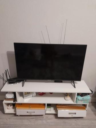 Продам тумбу под телевизор