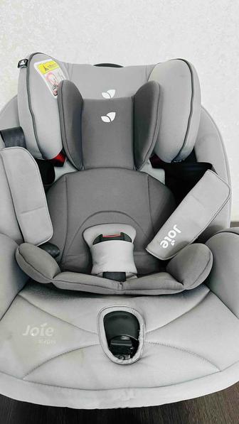 Продам автокресло Joie