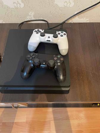Продам PS4