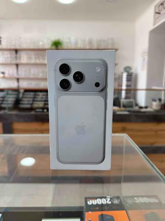 iPhone 17 pro запичтно