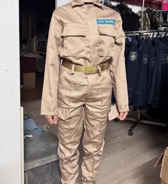 Продам форму для девочки 13 лет